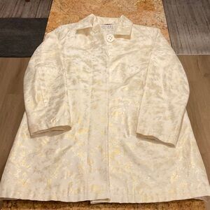 Bill Blass Signature Cream and Gold Jacket